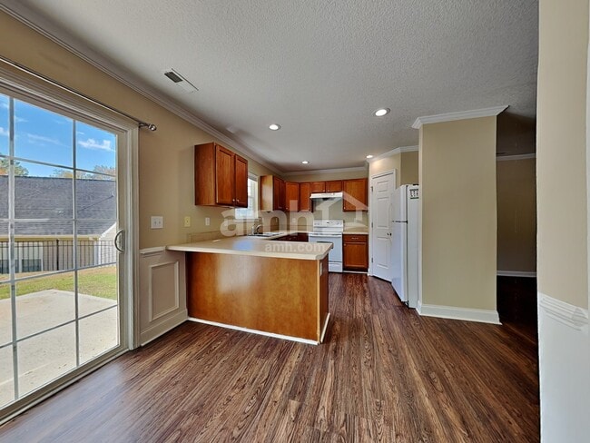 Photo - 122 Duraleigh Rd