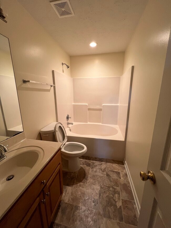 Photo - 3241 Wade St