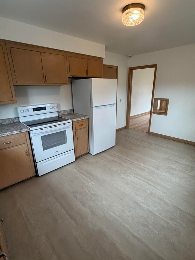 Photo - 529 W Olin Ave