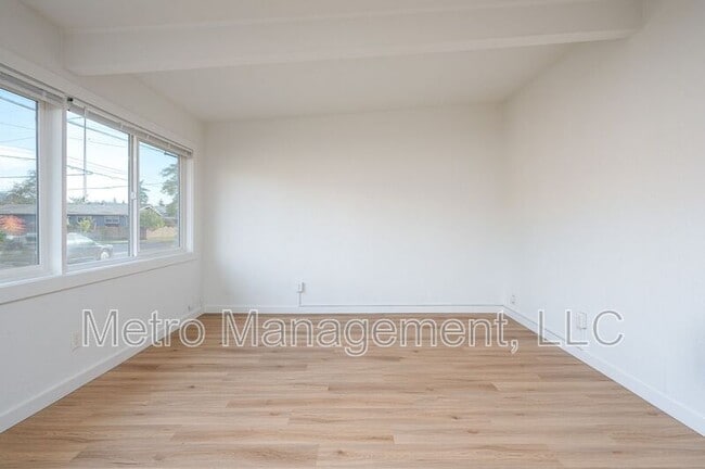 Photo - 6307 SE 72nd Ave