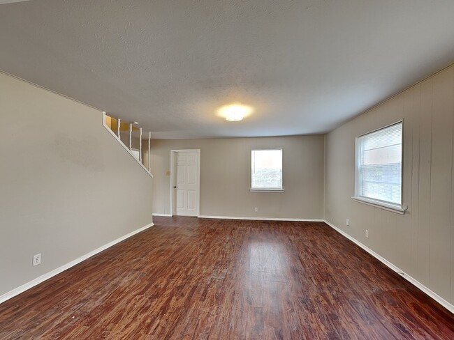 Photo - 329 Deer Creek Rd