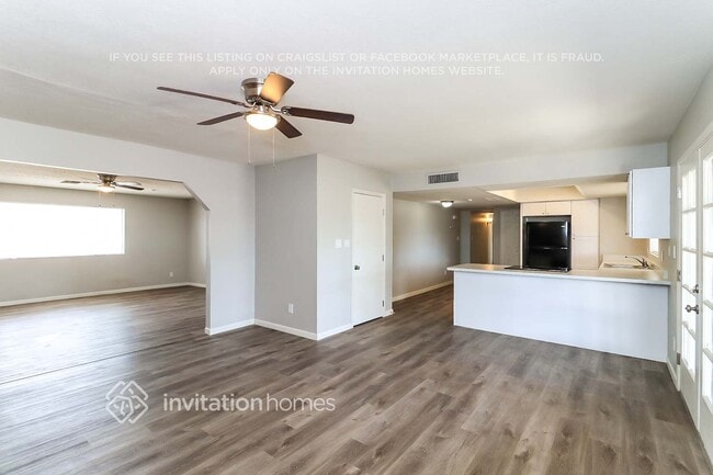 Photo - 4221 W Paradise Dr