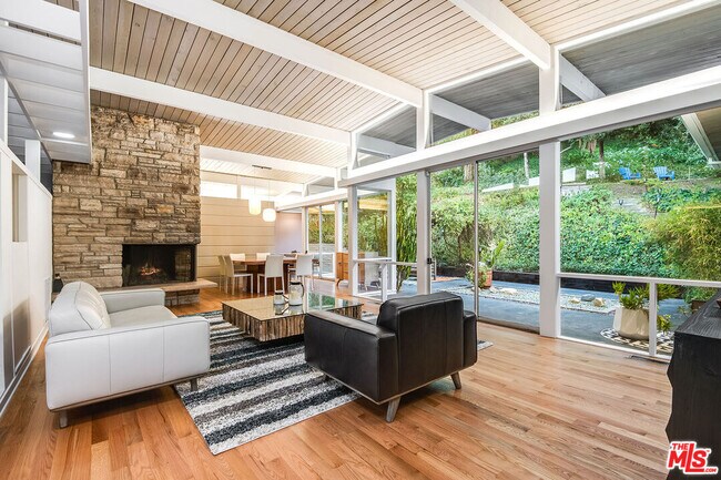 Photo - 14322 Valley Vista Blvd