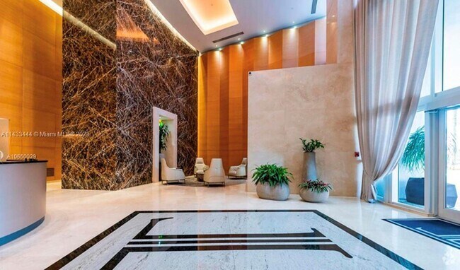 Building Photo - 15901 Collins Ave Unit 4107 Rental