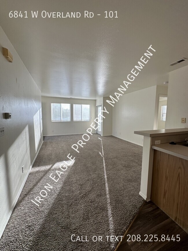 Photo - 6841 W Overland Rd