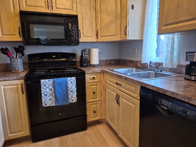 Photo - 19505 Quesada Ave Unit EE103