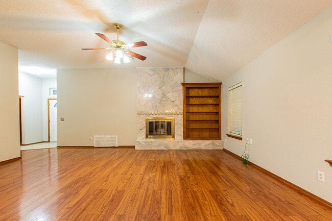 Photo - Beautiful 3 Bed 2 Bath in the Heart of OKC!