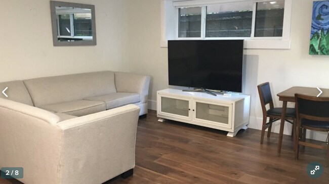 Photo - 358 11th St E