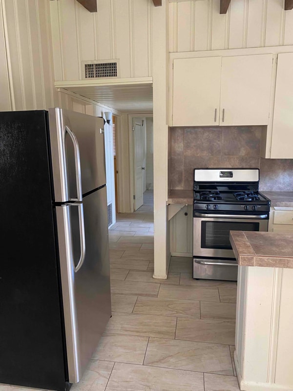 Photo - 732 E Waverly St