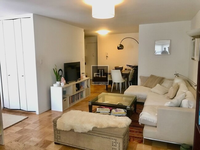 Building Photo - E 16 ST Rental