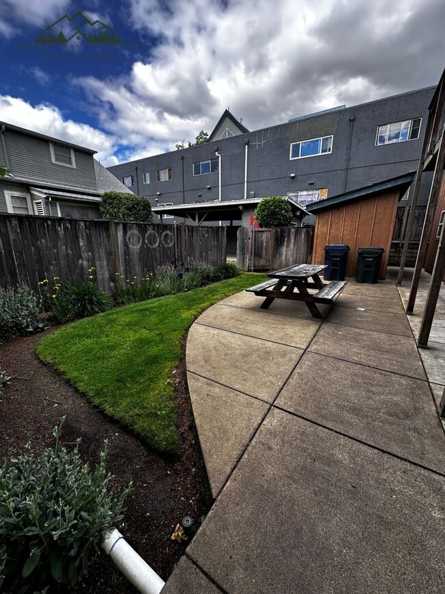 Photo - 2 bedroom 1 bathroom townhouse