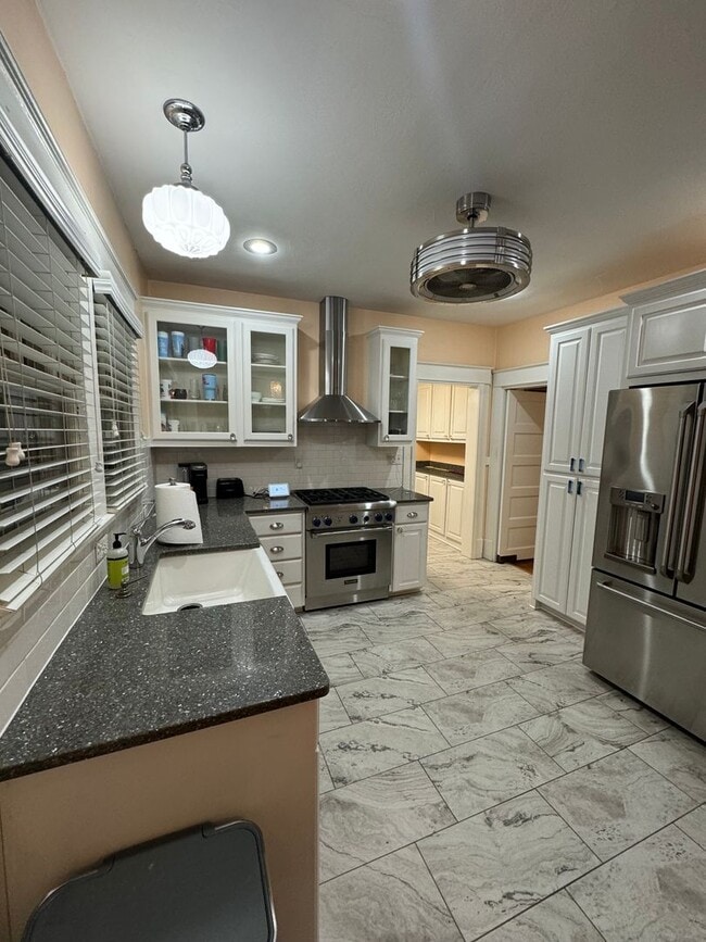 Photo - 2017 N Garfield St House