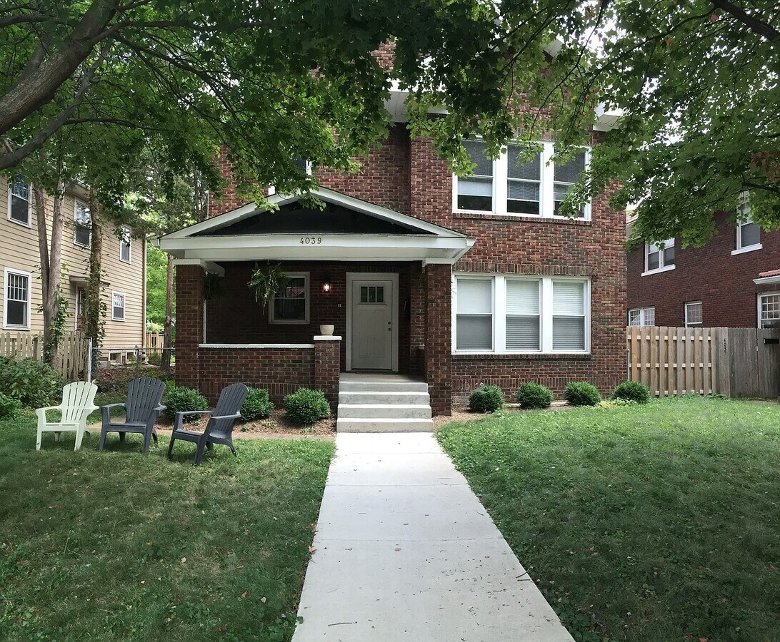 Photo - 4039 Central Ave