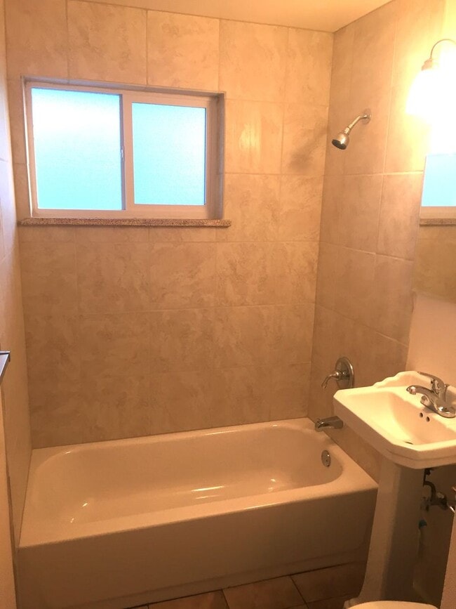 Photo - 61-65 S Quitman Unit 61