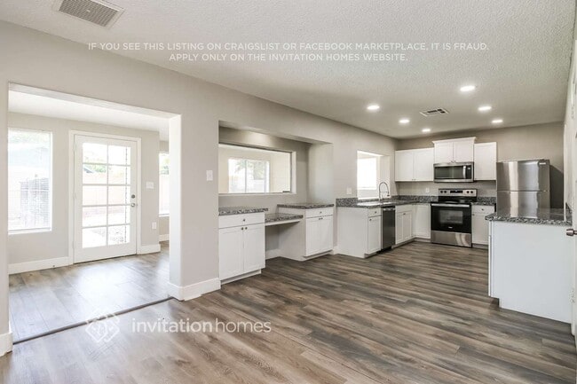 Photo - 11219 N 41st Ave