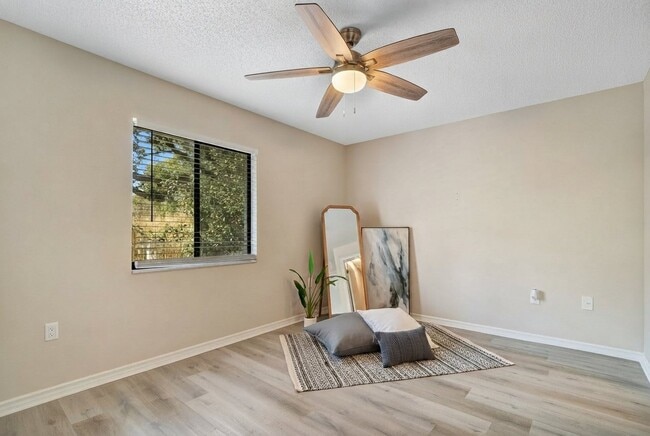 Photo - 3359 Coe Ave Unit 3411