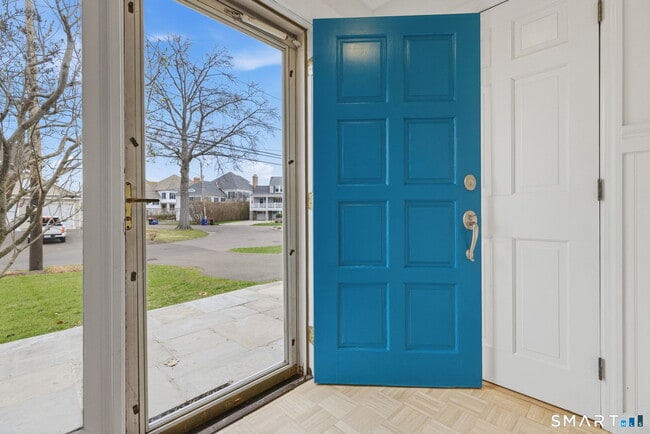 Photo - 100 Shorefront Park