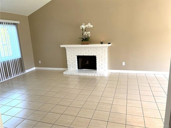 Photo - 7208 Enfield Ave