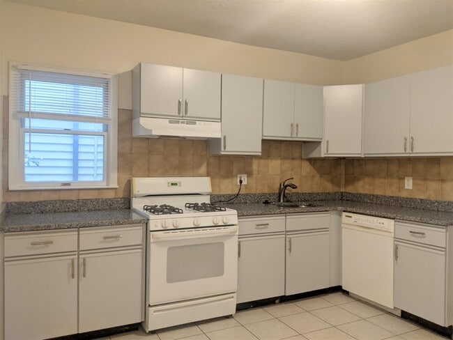 Photo - 83 Yorktown St Unidad 1