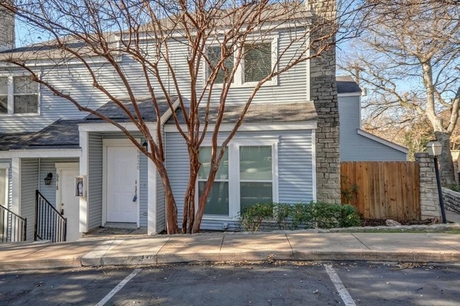 Photo - 6820 Old Quarry Ln