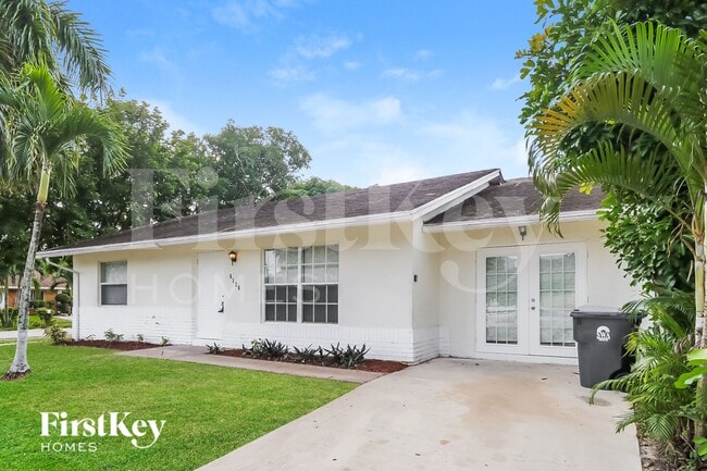 Photo - 6126 Arcade Ct