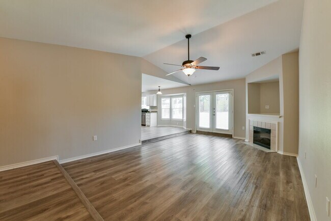 Photo - 6437 Starnes Rd