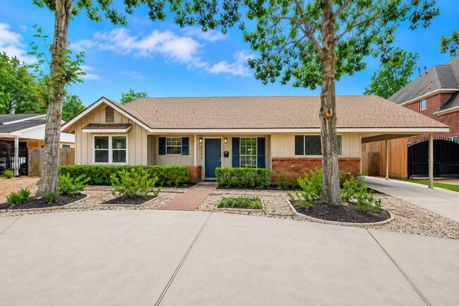 Building Photo - 5139 Beechnut St