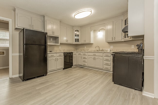 Photo - 438 Pine Grove Rd