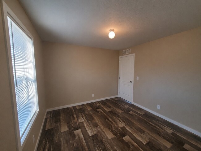 Photo - 15 Starling Hill Dr
