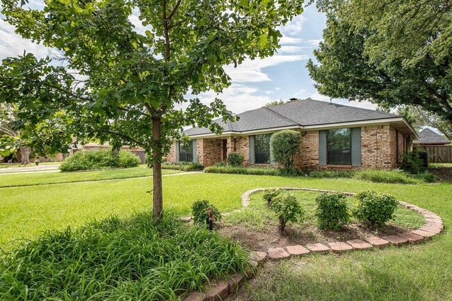 Photo - 4411 Shady Ln