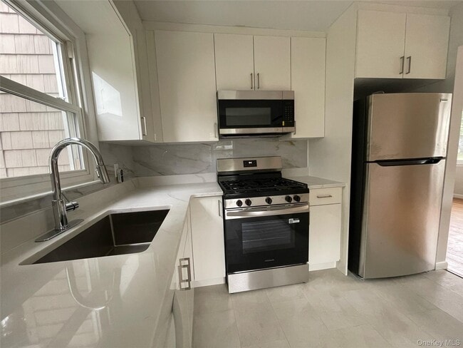 Photo - 9 Walnut Ln