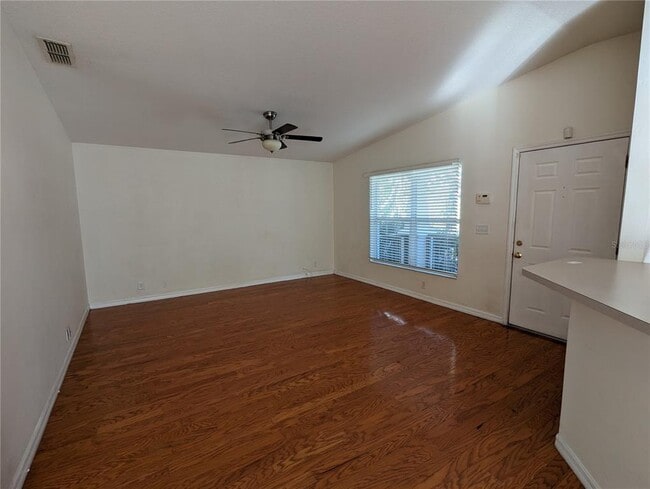 Photo - 608 9th Ave N