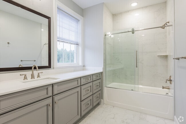 1BR 1BA - 1,099SF