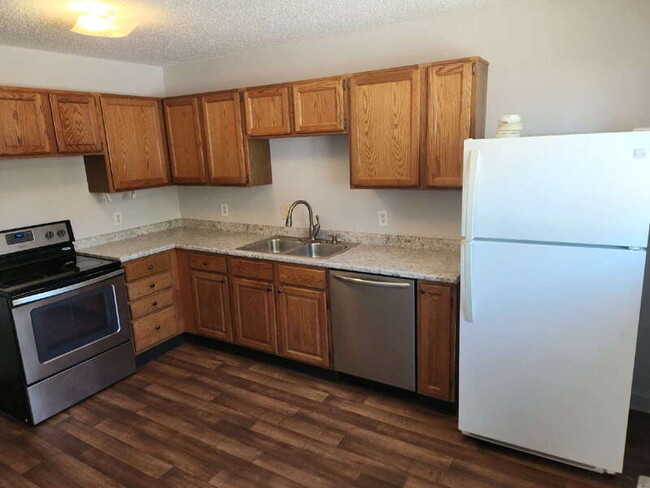 Building Photo - 122 McKinley Ave Rental