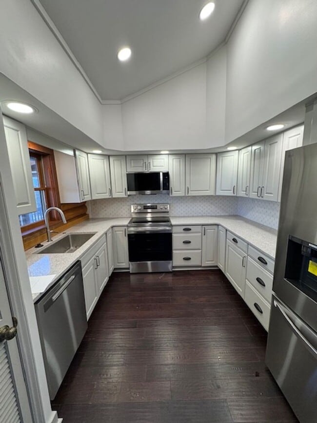 Photo - Lake View Rental in Gray