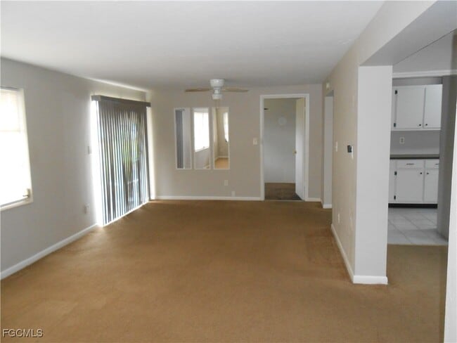 Photo - 241 Thistle Ct