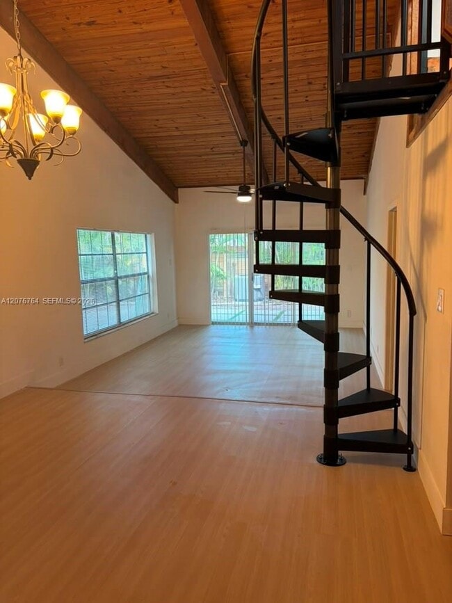 Photo - 7456 NW 33rd St