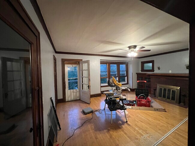 Living Room - 2022 N 48th St