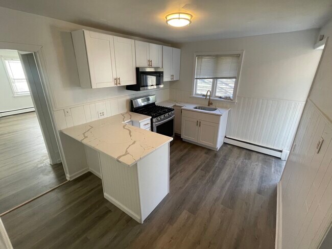 Photo - 1405 D St