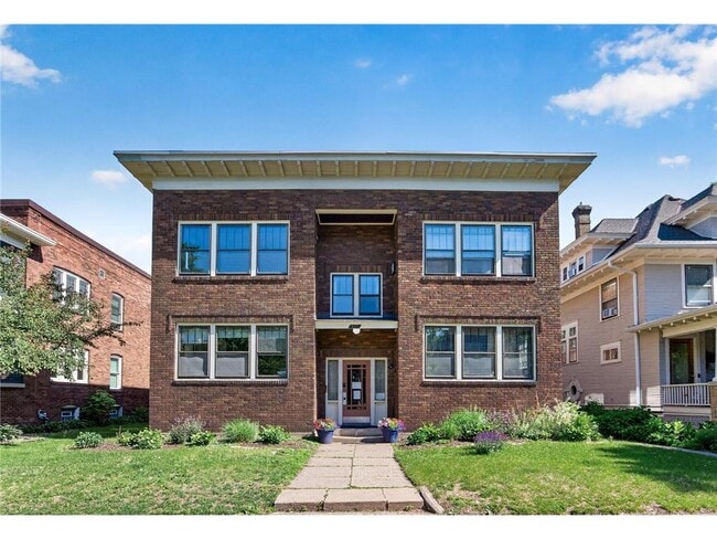 Building Photo - 971 Goodrich Ave