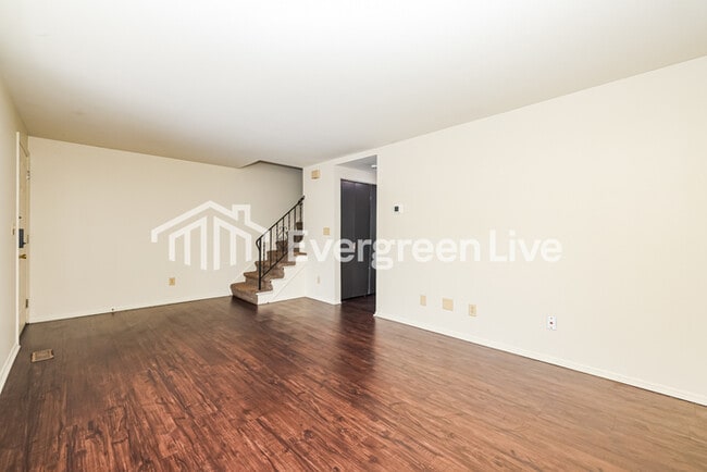 Photo - 7502 Mt Whitney