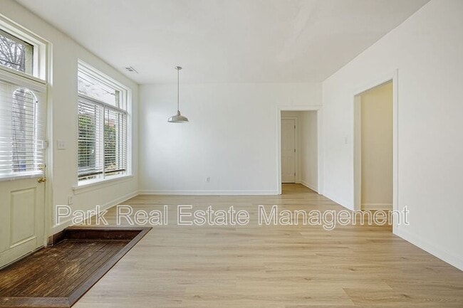 Photo - 505 N Greensboro St Unit A