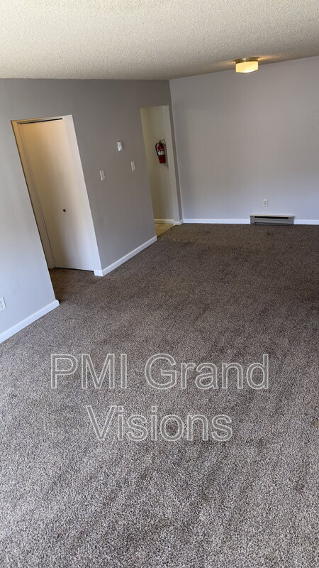 Photo - 24 W Buchanan Ave Unidad 3