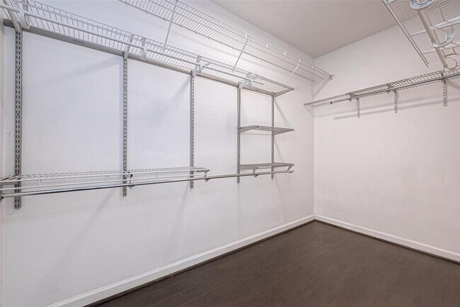 Photo - 4515 Briar Hollow Pl Unit 305