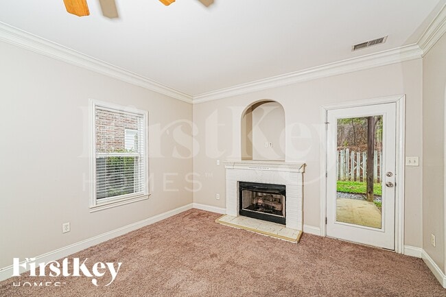 Photo - 230 Vineyard Ln