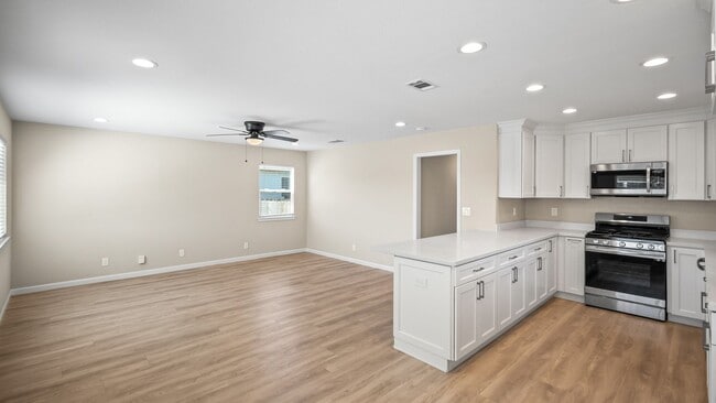 Photo - For Rent: Beautifully Updated 3-Bedroom Ho...