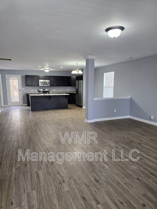 Photo - 912 Sherman St