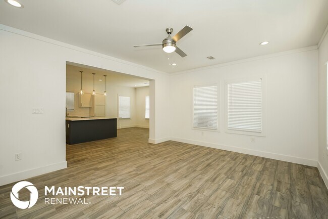 Photo - 2003 E Overton Rd