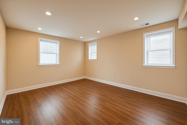 Photo - 7822 Grassy Garth Unit B