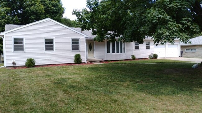 Photo - 3126 McCain Rd